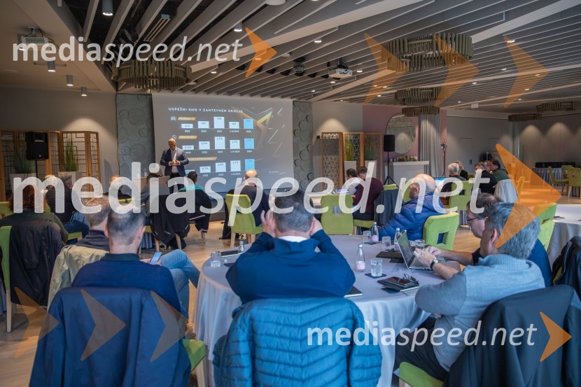 Prvi električni CUPRA SUV Tavascan 2024