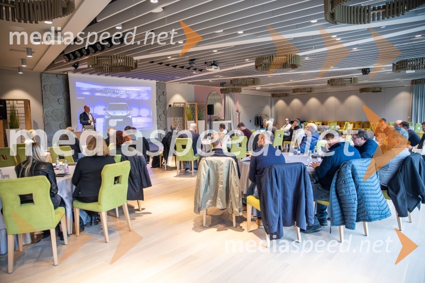 Prvi električni CUPRA SUV Tavascan 2024