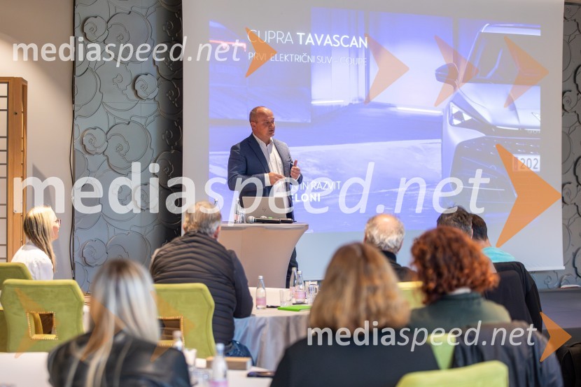 Prvi električni CUPRA SUV Tavascan 2024
