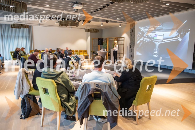 Prvi električni CUPRA SUV Tavascan 2024