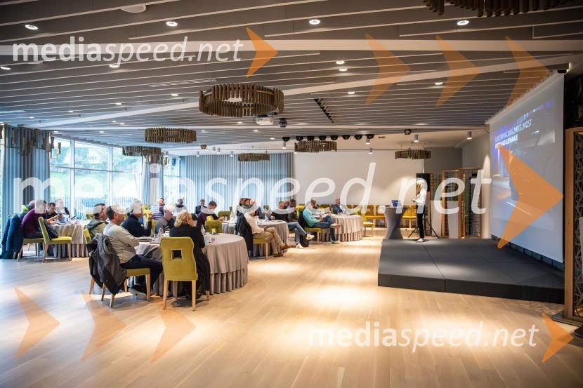 Prvi električni CUPRA SUV Tavascan 2024