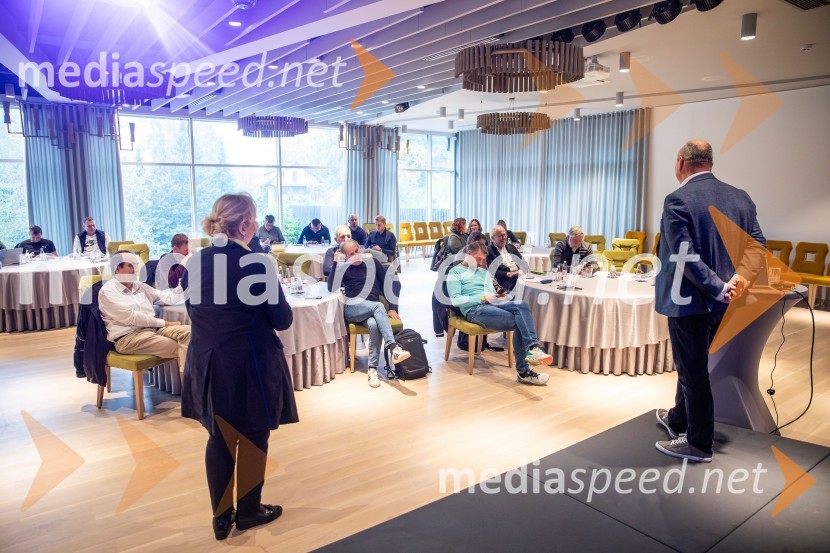 Prvi električni CUPRA SUV Tavascan 2024