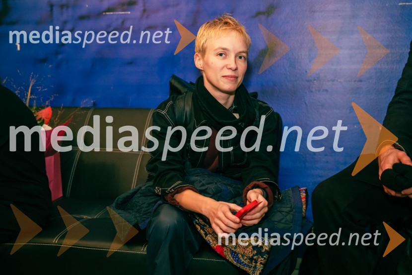  Maša Radi Buh, Društvo gledaliških kritikov in teatrologov SlovenijeKot jabolko sladko, visoko na veji, premiera v SMG Ljubljana