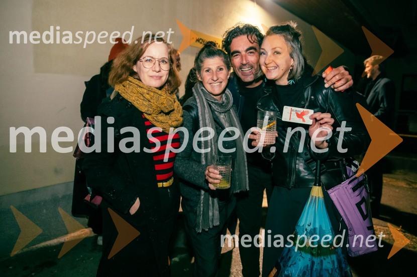  ... ;  Nataša Šuligoj, ošterija Žogica;  ... ;  ... Kot jabolko sladko, visoko na veji, premiera v SMG Ljubljana