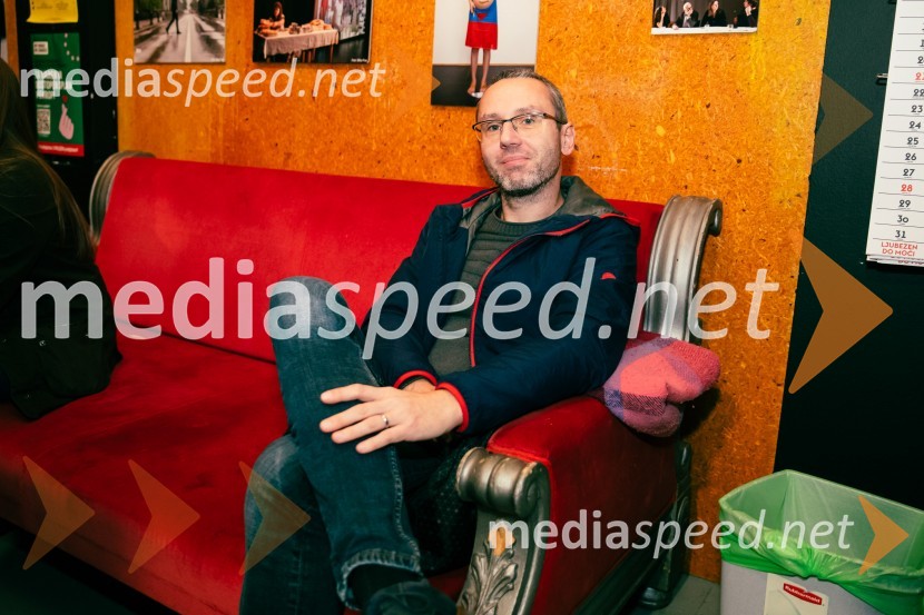 Kot jabolko sladko, visoko na veji, premiera v SMG Ljubljana