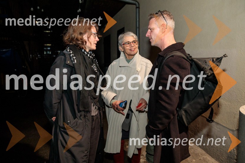  Urška Brodar, dramaturginja, Slovensko mladinsko gledališče;  Alja Predan, selektorica, Teden slovenske drame;  Tibor Mihelič Syed, direktor, Kino ŠiškaKot jabolko sladko, visoko na veji, premiera v SMG Ljubljana