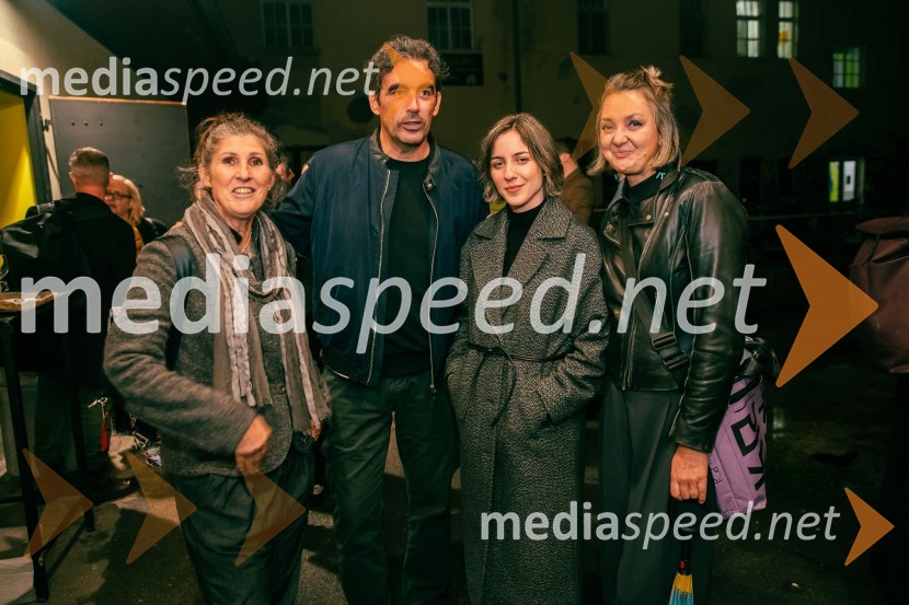  Nataša Šuligoj, ošterija Žogica;  ... ;  Pia Prezelj, pisateljica, prevajalka in novinarka;  ... Kot jabolko sladko, visoko na veji, premiera v SMG Ljubljana