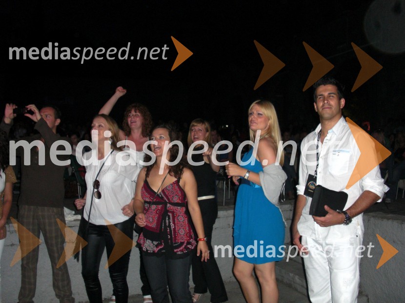 ..., ..., ..., ... in Domen Kumer, pevecSeverina in Goran Bregović, koncert