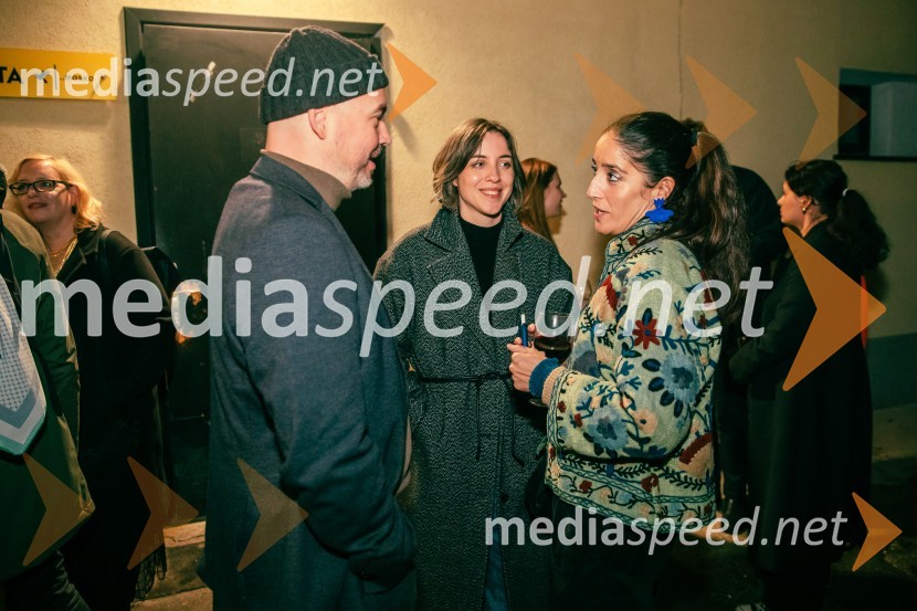 Prof. Dr. Andrej Predin, pisatelj in novinar;  Pia Prezelj, pisateljica, prevajalka in novinarka;  ... Kot jabolko sladko, visoko na veji, premiera v SMG Ljubljana