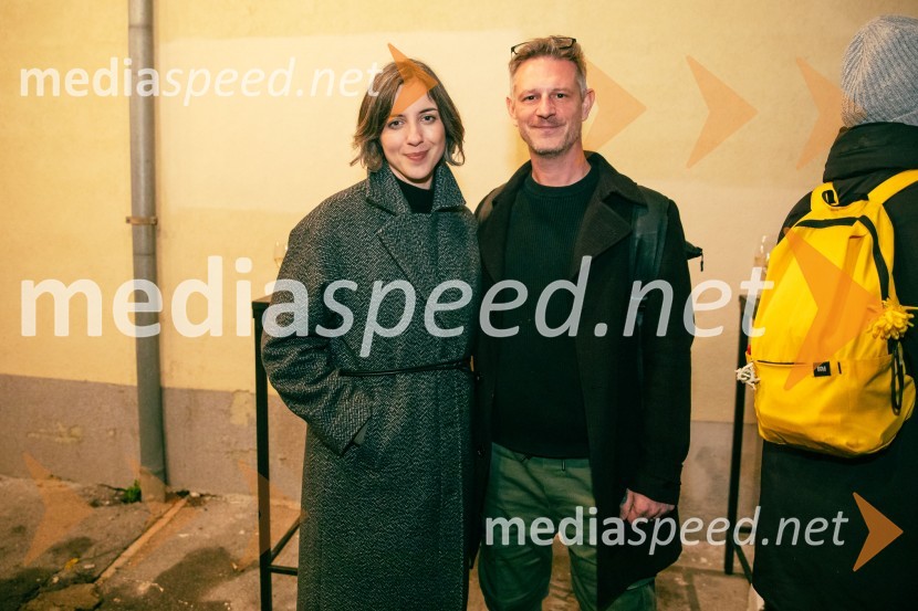  Tibor Mihelič Syed, direktor, Kino Šiška;  Pia Prezelj, pisateljica, prevajalka in novinarkaKot jabolko sladko, visoko na veji, premiera v SMG Ljubljana