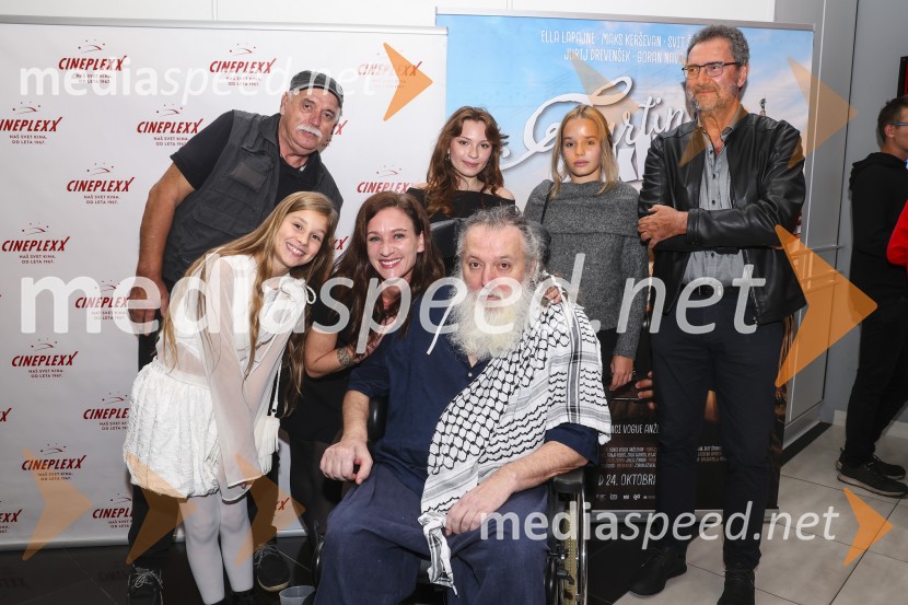  ... ;  ... ;  ... ;  Maks Kerševan, igralka;  Vinci Vogue Anžlovar, scenarist;  Ella Lapajne, igralka;  ... Tartinijev ključ, premiera filma v Cineplexx Koper