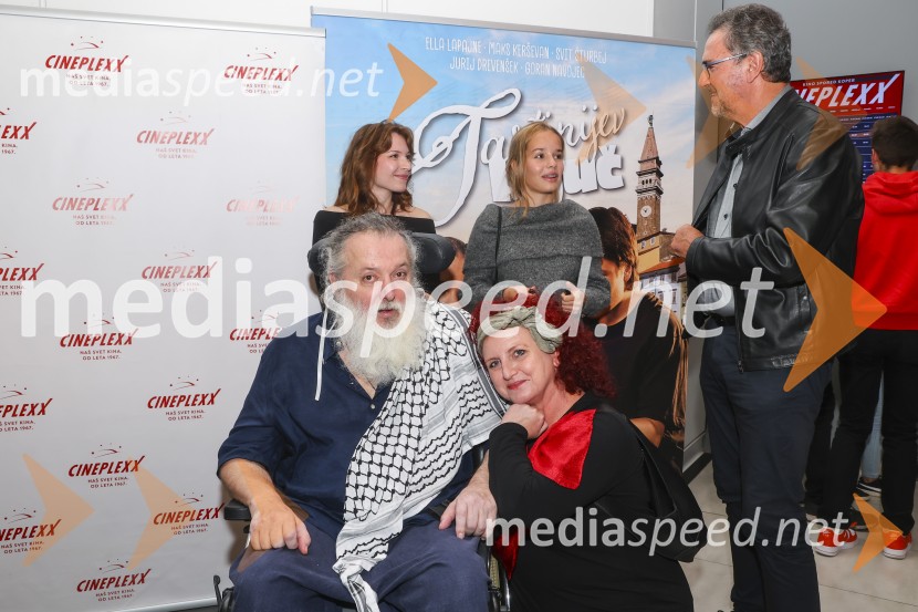  Vinci Vogue Anžlovar, scenarist;  Maks Kerševan, igralka;  ... ;  Ella Lapajne, igralkaTartinijev ključ, premiera filma v Cineplexx Koper