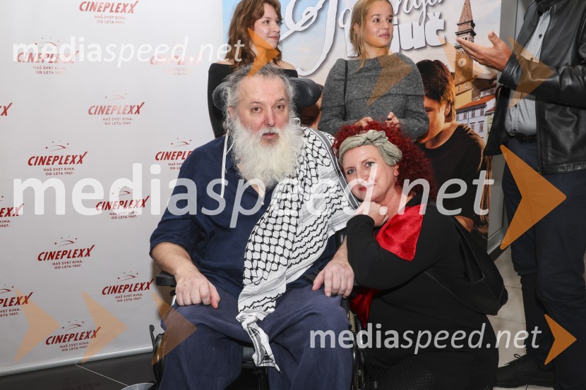  Vinci Vogue Anžlovar, scenarist;  ... Tartinijev ključ, premiera filma v Cineplexx Koper