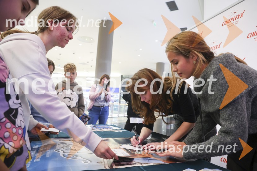  ... ;  Maks Kerševan, igralka;  Ella Lapajne, igralkaTartinijev ključ, premiera filma v Cineplexx Koper
