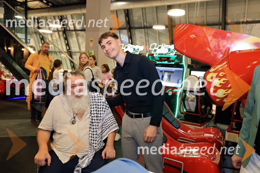  Vinci Vogue Anžlovar, scenarist;  Filip Vidušin, glasbena skupina LPSTartinijev ključ, premiera mladinskega filma v Cineplexx Celje