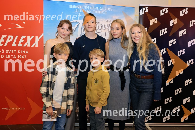  Maks Kerševan, igralka;  Maks Kerševan, igralka;  Svit Šturbej;  ... ;  Ella Lapajne, igralka;  Hajdi Korošec Jazbinšek, pevkaTartinijev ključ, premiera mladinskega filma v Cineplexx Celje