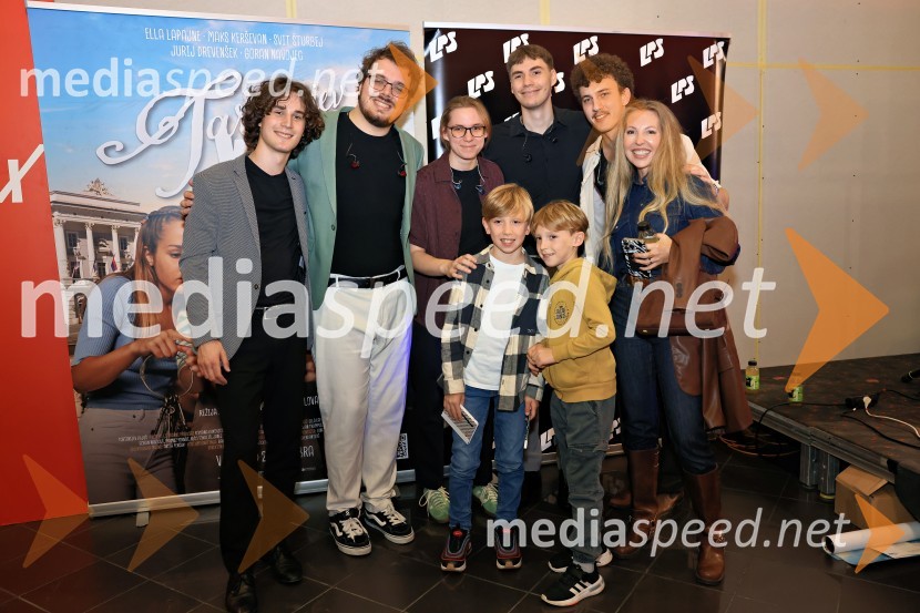  Gašper Hlupič, glasbena skupina LPS;  Žiga Žvižej, glasbena skupina LPS;  Zala Velenšek, glasbena skupina LPS;  Dante Jazbinšek;  Filip Vidušin, glasbena skupina LPS;  Evan Jazbinšek;  Martin Mutec, glasbena skupina LPS;  Hajdi Korošec Jazbinšek, pevkaTartinijev ključ, premiera mladinskega filma v Cineplexx Celje