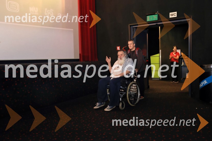  Vinci Vogue Anžlovar, scenarist;  ... Tartinijev ključ, premiera mladinskega filma v Cineplexx Celje