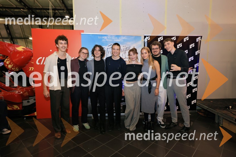  Martin Mutec, glasbena skupina LPS;  Zala Velenšek, glasbena skupina LPS;  Gašper Hlupič, glasbena skupina LPS;  Svit Šturbej;  Maks Kerševan, igralka;  Ella Lapajne, igralka;  Žiga Žvižej, glasbena skupina LPS;  Filip Vidušin, glasbena skupina LPSTartinijev ključ, premiera mladinskega filma v Cineplexx Celje