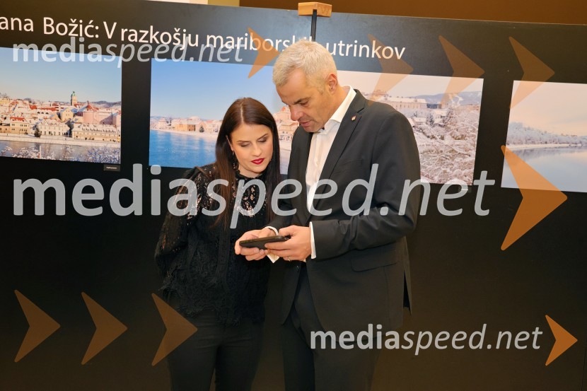  Dijana Božič, fotografinja;  Aleksander Saša Arsenovič, župan, Mestna občina MariborDijana Božić: V razkošju mariborskih utrinkov, fotografska razstava