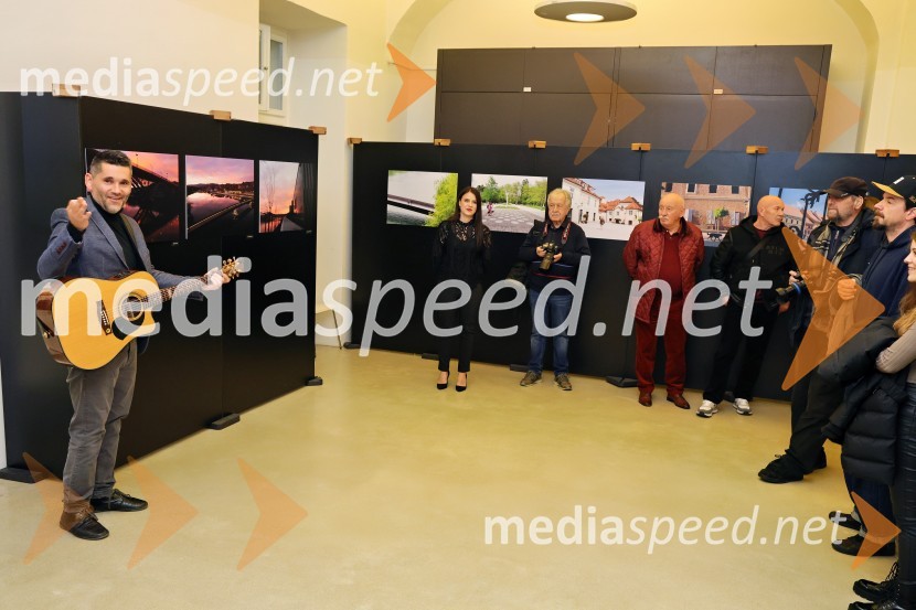 Dijana Božić: V razkošju mariborskih utrinkov, fotografska razstava