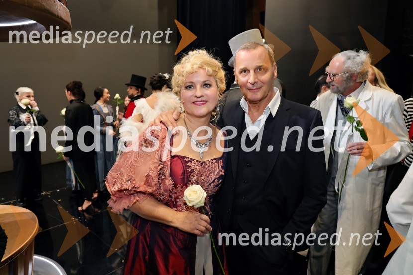 Andreja Zakonjšek Krt, sopranistka;  Danilo Rošker, direktor SNG MariborMož, ki je ukrotil strelo: Genialni izumi Nikole Tesle, premiera v Operi in Baletu SNG Maribor