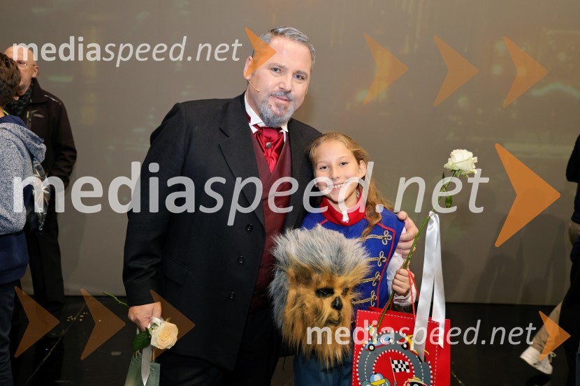  Julija Jurgec;  Jaki Jurgec, operni solistMož, ki je ukrotil strelo: Genialni izumi Nikole Tesle, premiera v Operi in Baletu SNG Maribor