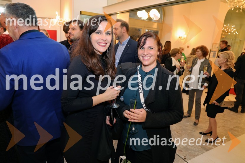  Valentina Čuden, operna pevka;  ... Mož, ki je ukrotil strelo: Genialni izumi Nikole Tesle, premiera v Operi in Baletu SNG Maribor