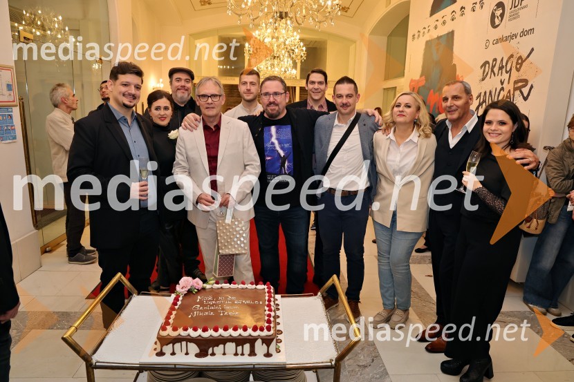  Iztok Kocen, dirigent;  Cleopatra Purice, baletna plesalka, koreografinja;  Rok Predin, režiser animiranih filmov;  Robert Mraček, skladatelj in libretist predstave;  Matic Kašnik, scenograf;  Jaki Jurgec, operni solist;  Bogdan  Stopar, operni solist;  Sebastijan Čelofiga, baritonist, operni pevec;  Andreja Zakonjšek Krt, sopranistka;  Danilo Rošker, direktor SNG Maribor;  Nina HvalecMož, ki je ukrotil strelo: Genialni izumi Nikole Tesle, premiera v Operi in Baletu SNG Maribor