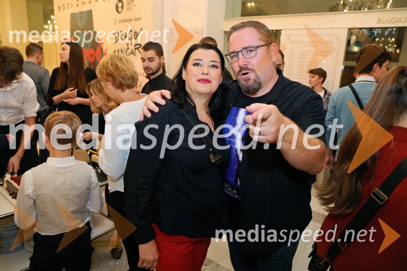  Dada Kladenik, pevka;  Jaki Jurgec, operni solistMož, ki je ukrotil strelo: Genialni izumi Nikole Tesle, premiera v Operi in Baletu SNG Maribor