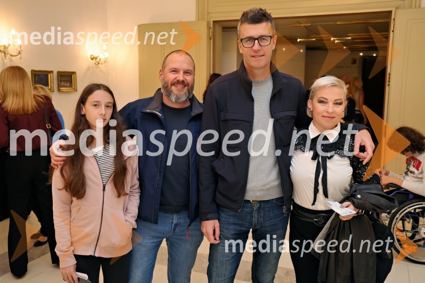  ... ;  ... ;  ... ;  Suzana Rengeo, modna oblikovalka in kostumografinjaMož, ki je ukrotil strelo: Genialni izumi Nikole Tesle, premiera v Operi in Baletu SNG Maribor