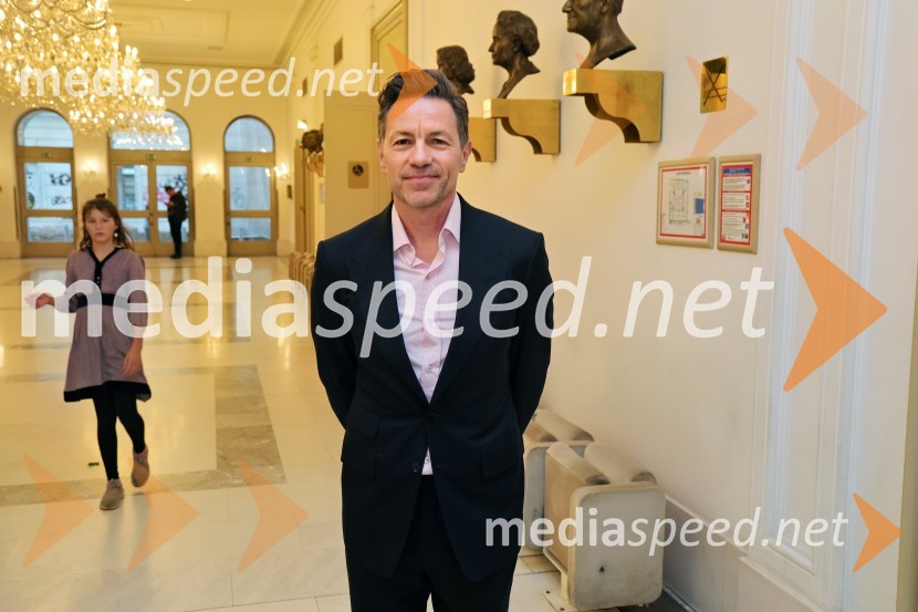 dr. med Darko Kulaš, spec. radiolog, UKC MariborMož, ki je ukrotil strelo: Genialni izumi Nikole Tesle, premiera v Operi in Baletu SNG Maribor