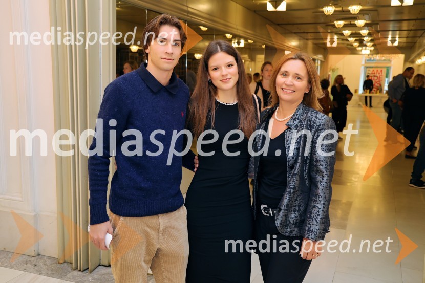  ... ;  ... ; doc. dr. Suzana Žilič Fišer,  predstojnica Inštituta za medijske komunikacije na FERIMož, ki je ukrotil strelo: Genialni izumi Nikole Tesle, premiera v Operi in Baletu SNG Maribor