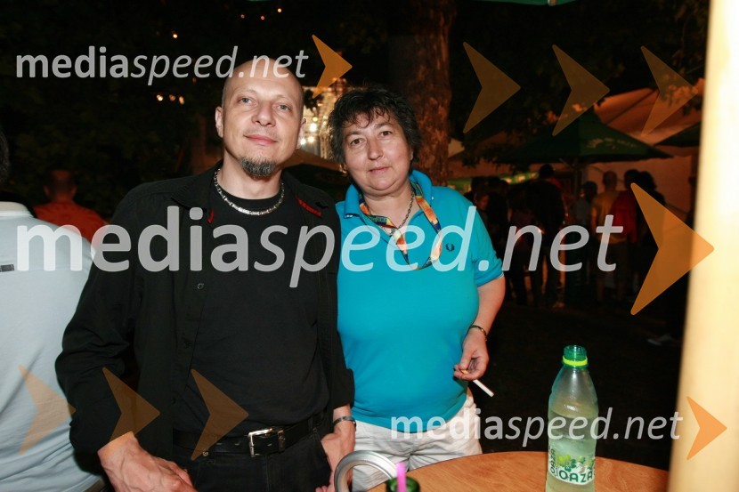 Bartolo Lampret, tiskovni predstavnik Policijske uprave Maribor in Dragica Petrovič, režiserka in producentkaDogajanje na 17. Festivalu Lent 2009