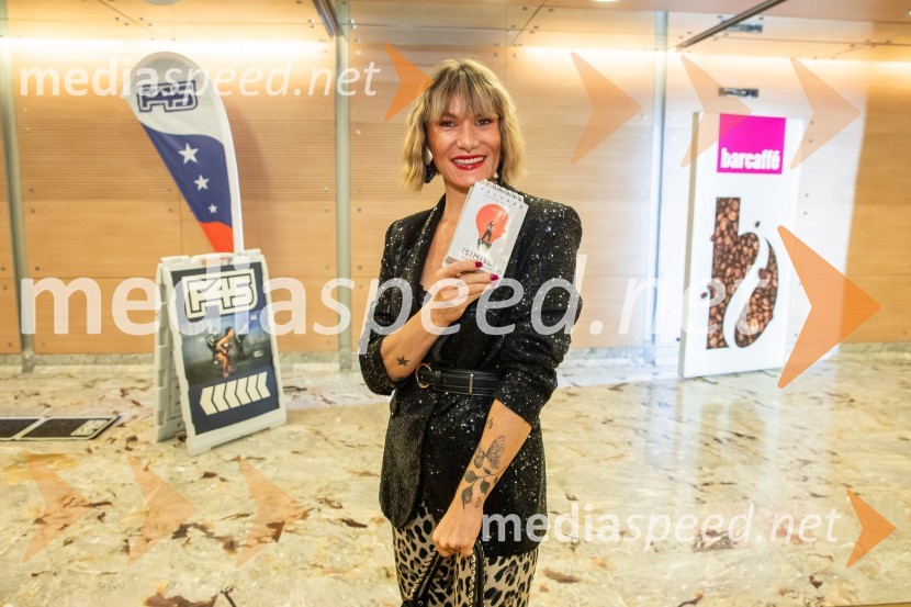  Ana Raščan, voditeljica in novinarkaAljoša Bagola, Ne! je moč, dogodek ob izidu knjige