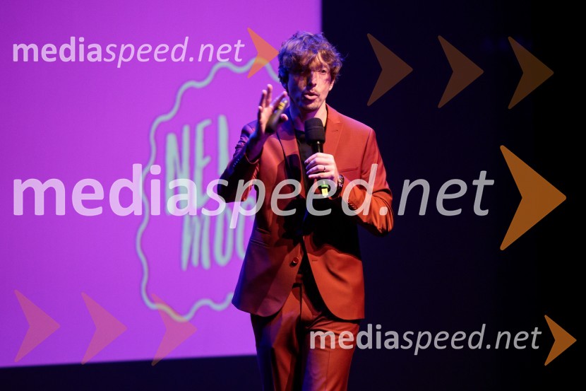  Aljoša Bagola, kreativni direktor, kolumnist, predavatelj in knjižni avtorAljoša Bagola, Ne! je moč, dogodek ob izidu knjige