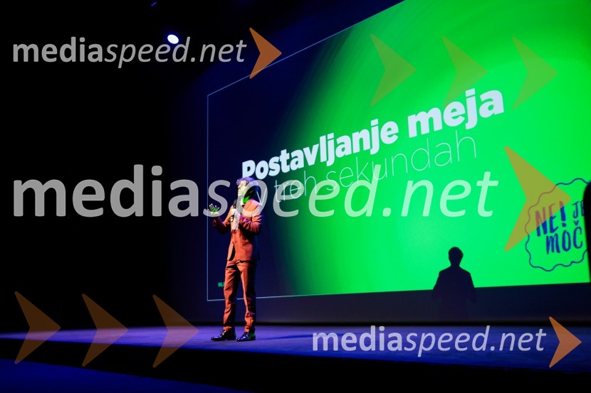  Aljoša Bagola, kreativni direktor, kolumnist, predavatelj in knjižni avtorAljoša Bagola, Ne! je moč, dogodek ob izidu knjige