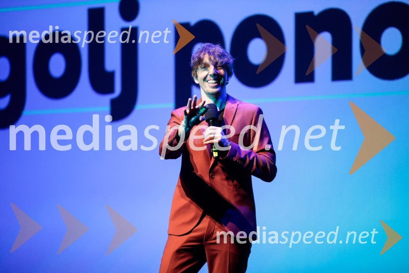  Aljoša Bagola, kreativni direktor, kolumnist, predavatelj in knjižni avtorAljoša Bagola, Ne! je moč, dogodek ob izidu knjige