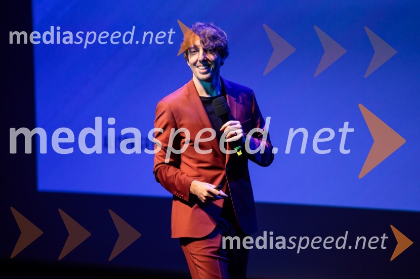  Aljoša Bagola, kreativni direktor, kolumnist, predavatelj in knjižni avtorAljoša Bagola, Ne! je moč, dogodek ob izidu knjige