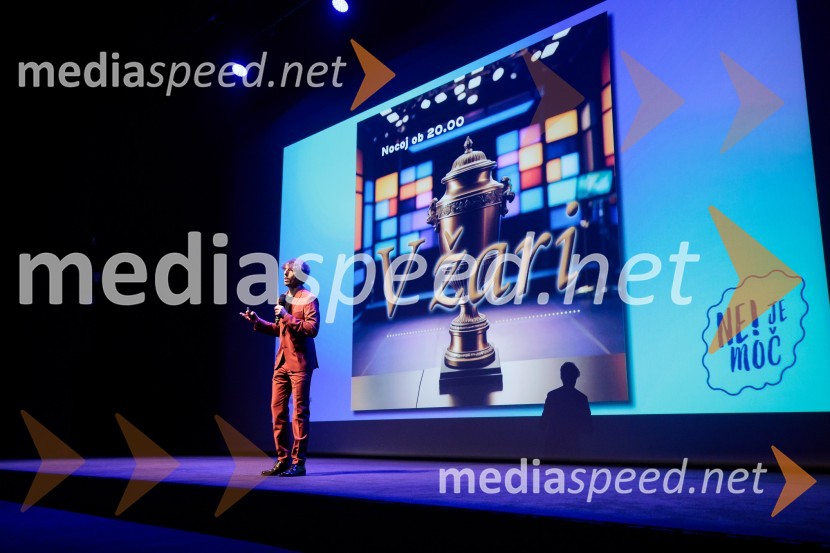  Aljoša Bagola, kreativni direktor, kolumnist, predavatelj in knjižni avtorAljoša Bagola, Ne! je moč, dogodek ob izidu knjige