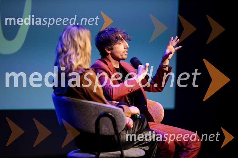  Aljoša Bagola, kreativni direktor, kolumnist, predavatelj in knjižni avtorAljoša Bagola, Ne! je moč, dogodek ob izidu knjige