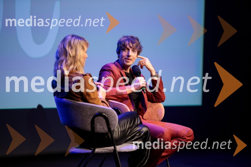  Aljoša Bagola, kreativni direktor, kolumnist, predavatelj in knjižni avtorAljoša Bagola, Ne! je moč, dogodek ob izidu knjige