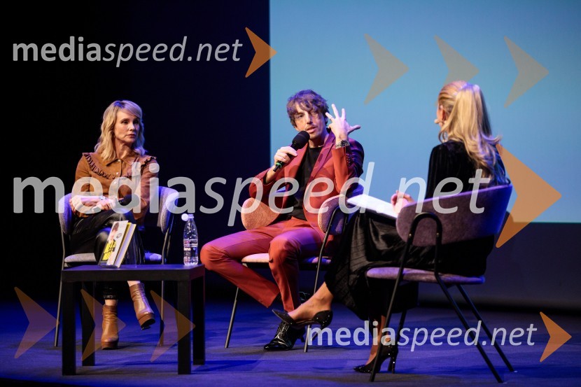  Iva Krajnc Bagola, igralka;  Aljoša Bagola, kreativni direktor, kolumnist, predavatelj in knjižni avtorAljoša Bagola, Ne! je moč, dogodek ob izidu knjige