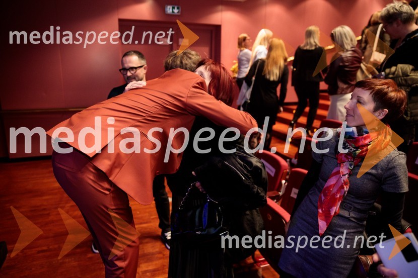  Aljoša Bagola, kreativni direktor, kolumnist, predavatelj in knjižni avtor;  ... Aljoša Bagola, Ne! je moč, dogodek ob izidu knjige