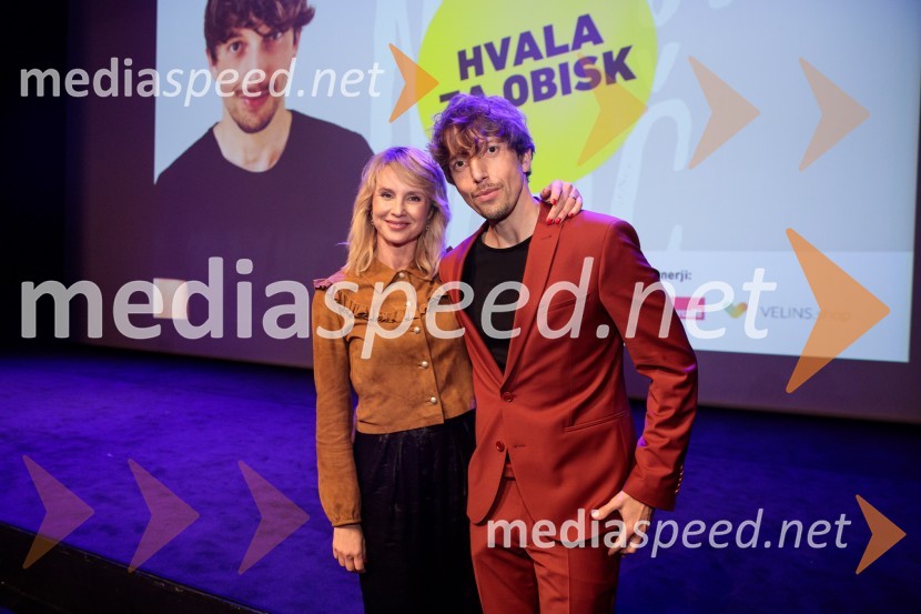  Iva Krajnc Bagola, igralka;  Aljoša Bagola, kreativni direktor, kolumnist, predavatelj in knjižni avtorAljoša Bagola, Ne! je moč, dogodek ob izidu knjige