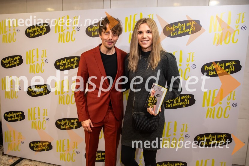  Aljoša Bagola, kreativni direktor, kolumnist, predavatelj in knjižni avtor;  ... Aljoša Bagola, Ne! je moč, dogodek ob izidu knjige