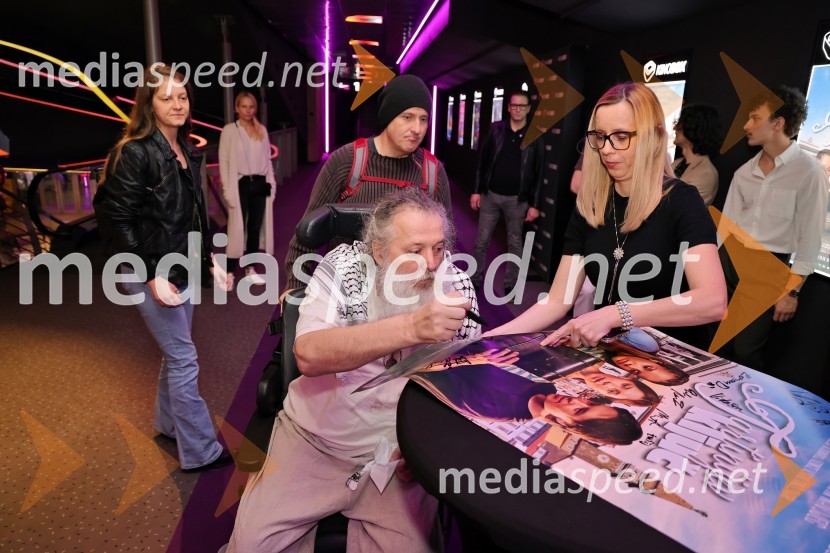  Vinci Vogue Anžlovar, scenarist;  Ksenija Arzenšek, pomočnica direktorja MARIBOXTartinijev ključ, premiera filma v Mariboxu