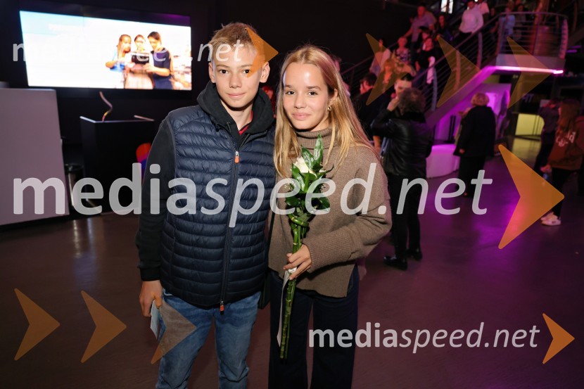  ... ;  Ella Lapajne, igralkaTartinijev ključ, premiera filma v Mariboxu