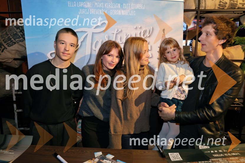  Svit Šturbej;  Maks Kerševan, igralka;  Ella Lapajne, igralka;  ... ;  Jurij Drevenšek, igralecTartinijev ključ, premiera filma v Mariboxu