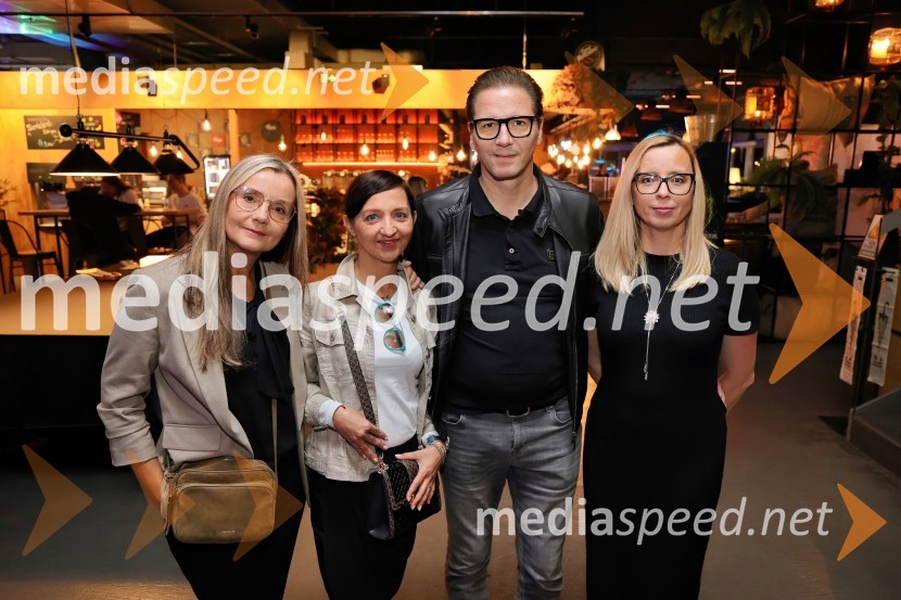  Duška  Žolger, Pepermint PR;  Jagoda Đorđević, PR Maribox;  Stipe Jerić, direktor Maribox;  Ksenija Arzenšek, pomočnica direktorja MARIBOXTartinijev ključ, premiera filma v Mariboxu